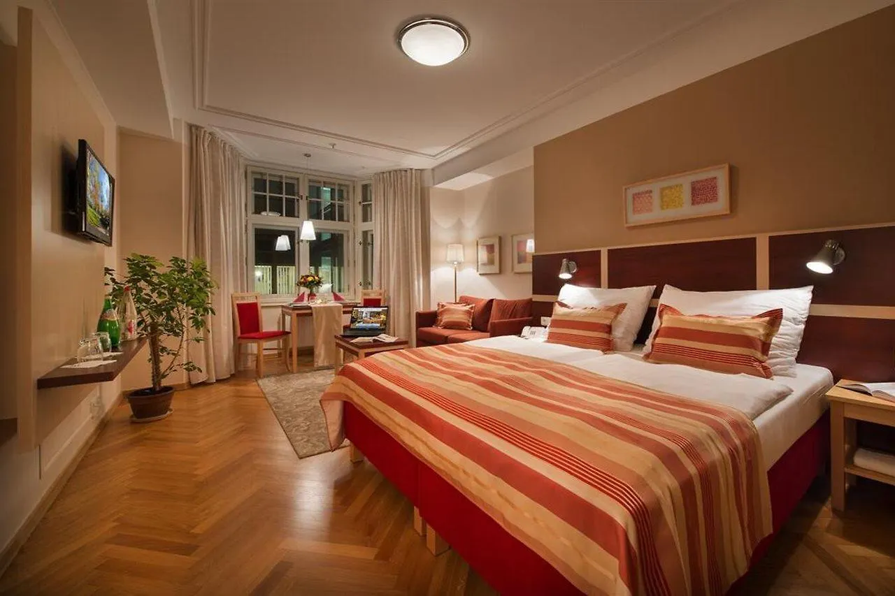 Ea Hotel Julis Прага 4*,  Чехия